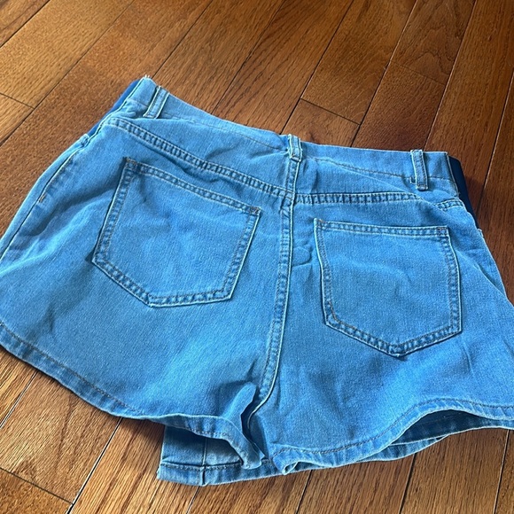 Maternity short size small - Picture 3 of 3